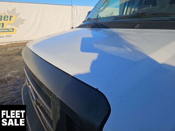 2012-ford-e-series-s/a-service-cube-van-image-48