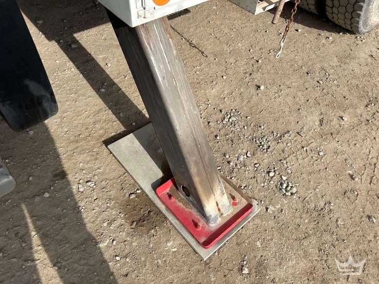 2013-freightliner-m2-ta45m-altec-bucket-truck-image-20