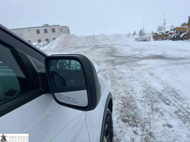 2018-ford-explorer-image-21