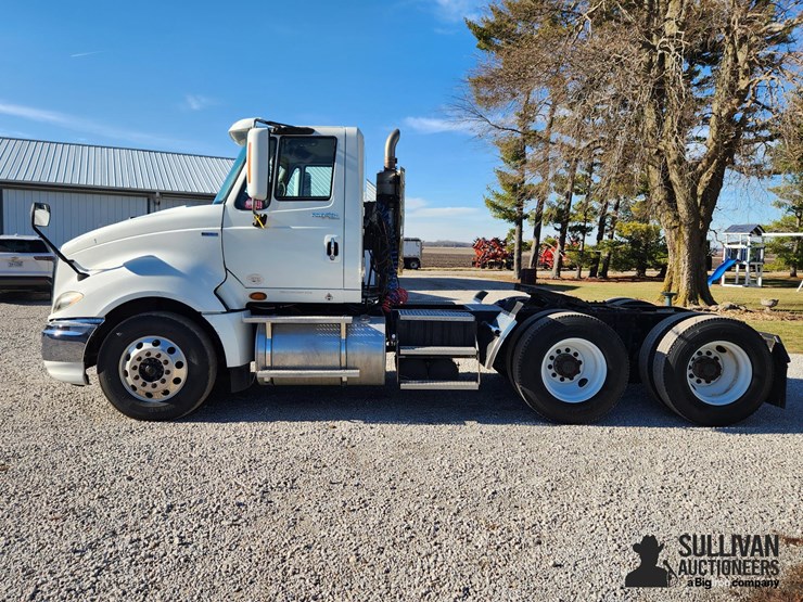 2010-international-prostar-image-8