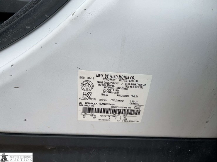 2018-ford-explorer-image-14