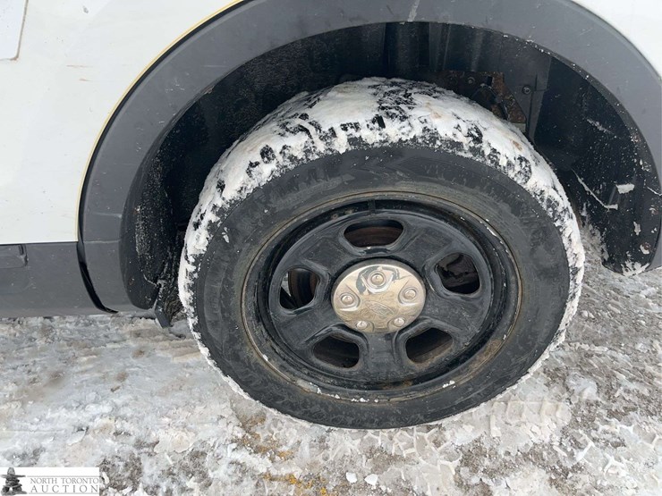 2014-ford-explorer-police-interceptor-image-13