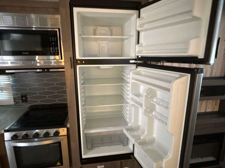 2021-forest-river-puma-put31qbbh-travel-trailer-image-14