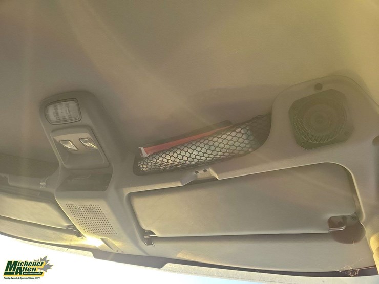 2015-international-durastar-4300-image-17