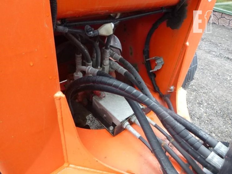 2019-kubota-r430-image-23