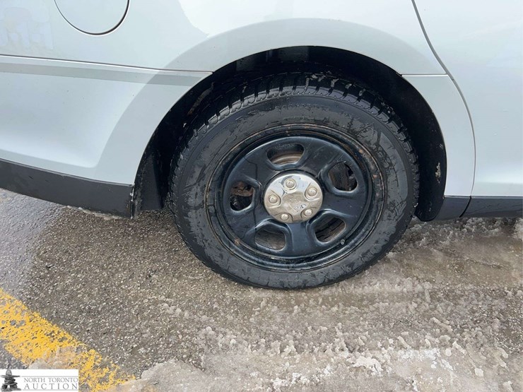 2016-ford-taurus-police-inte-image-14