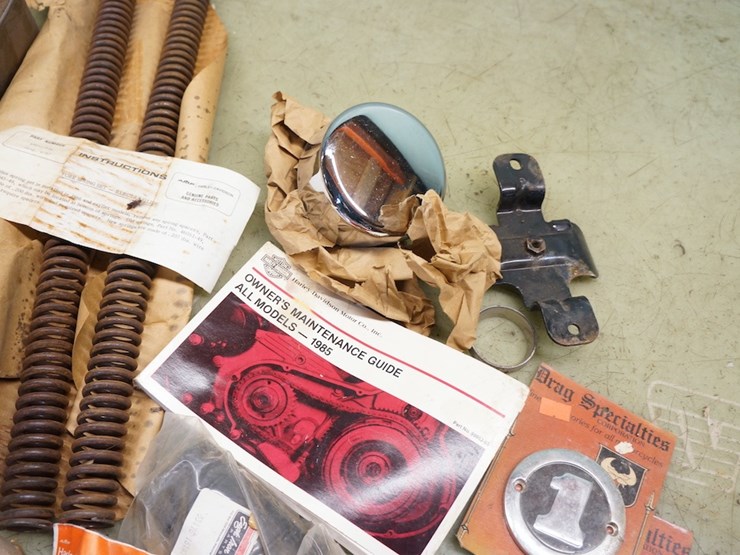 harley-davidson-miscellaneous-parts-lot-image-3
