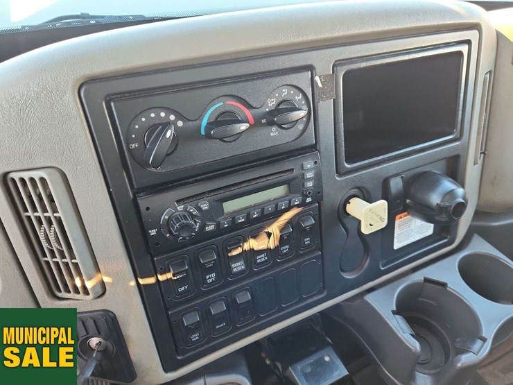 2011-international-workstar-7400-image-20