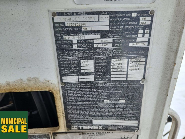 2016-freightliner-m2-106-image-43