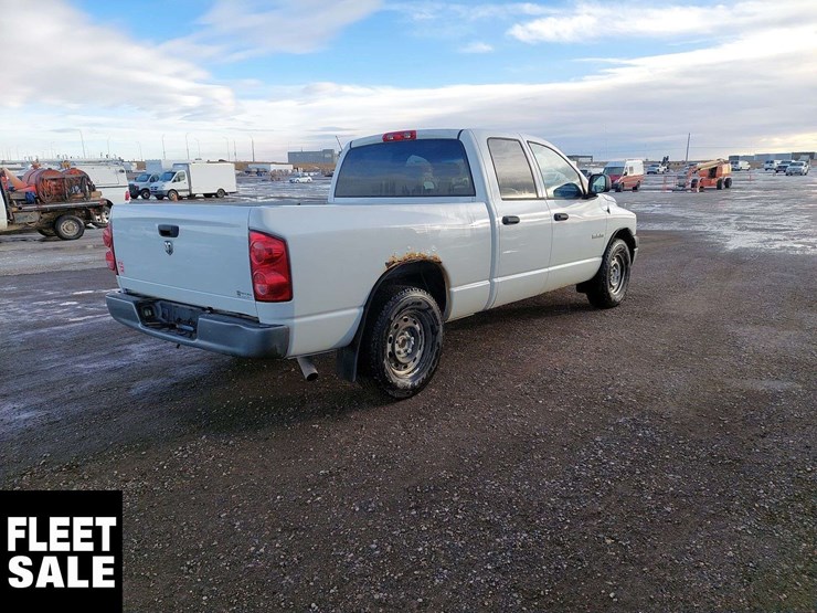 2008-dodge-ram-1500-image-4