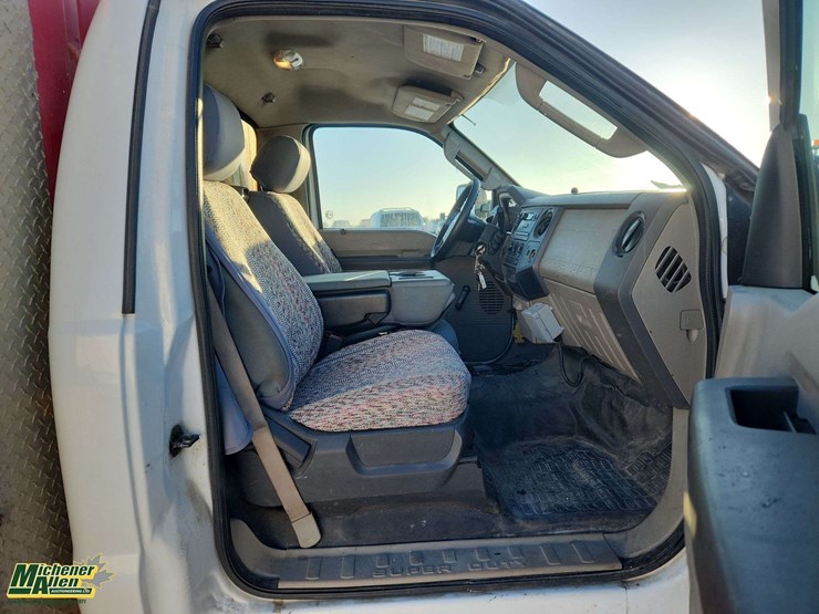 2008-ford-f550-image-17