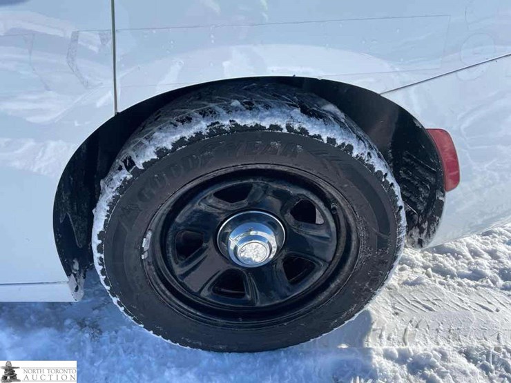 2018-dodge-charger-police-image-19