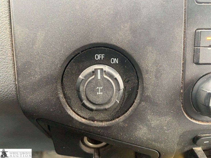 2013-ford-f250-image-25