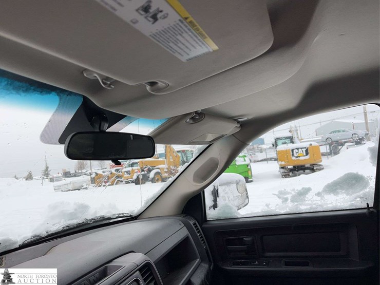 2014-dodge-1500-image-22