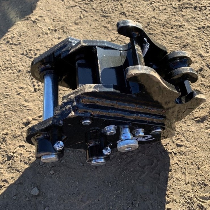 Unused Quick Coupler Attachment,