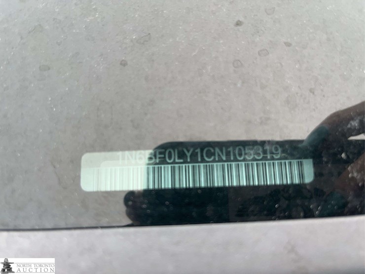 2012-nissan-nv2500hd-image-13