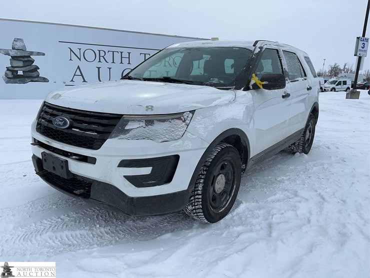 2018-ford-explorer-image-1