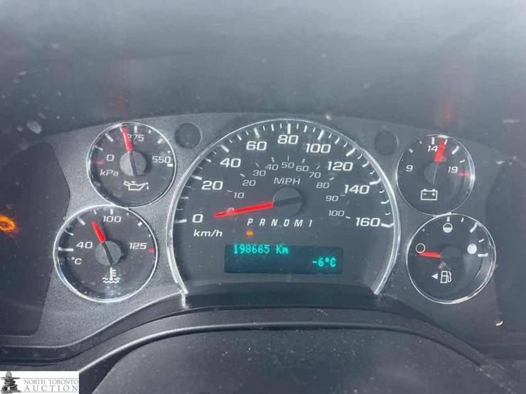 2011-chevrolet-express-g3500-image-14