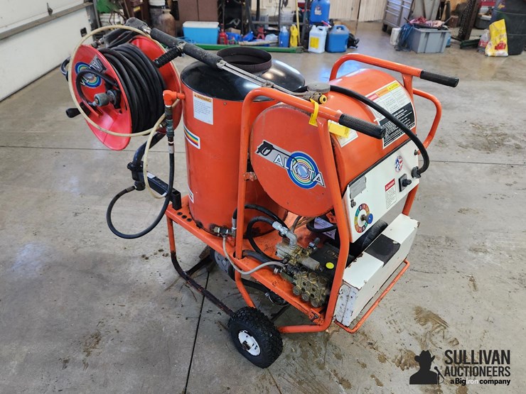 alkota-4182-hot-water-pressure-washer-image-1