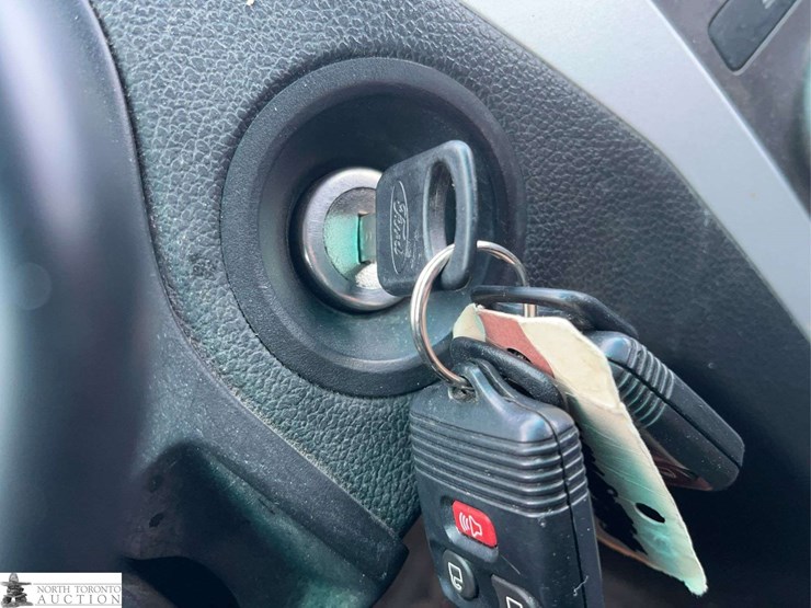 2015-ford-explorer-police-interceptor-image-19