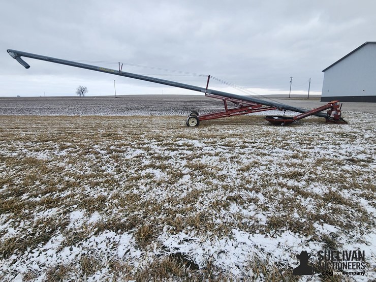 mayrath-10"x64'-swing-away-auger-image-4