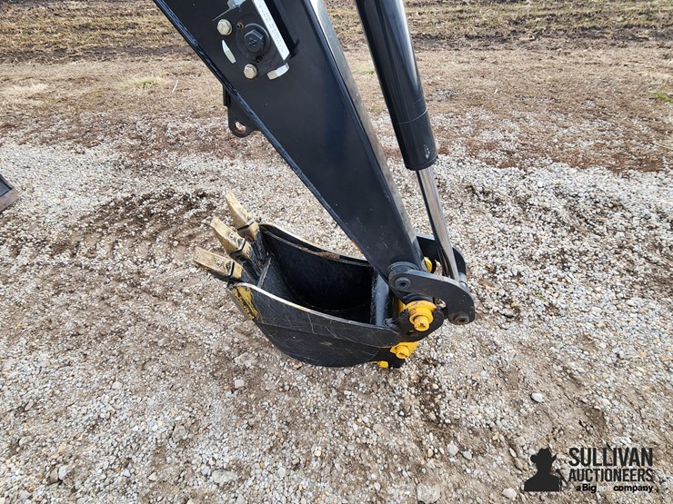 2020-deere-35g-image-20