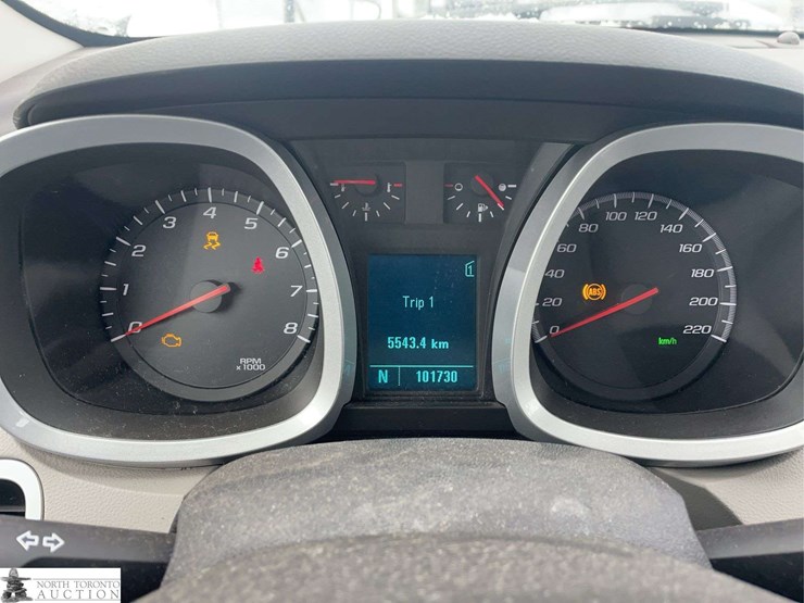 2010-chevrolet-equinox-ls-image-13