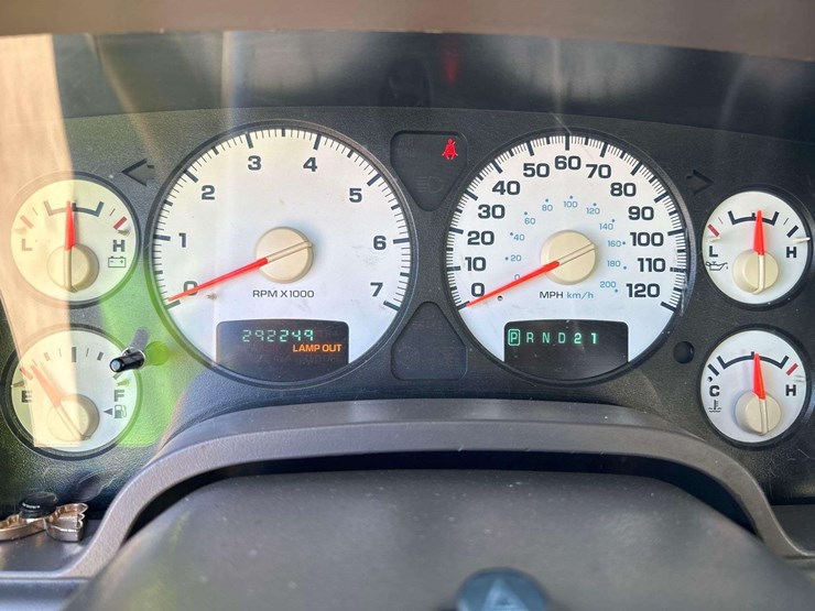 2003-dodge-ram-1500-image-12