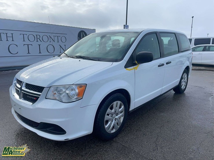 2020-dodge-grand-caravan-se-image-1
