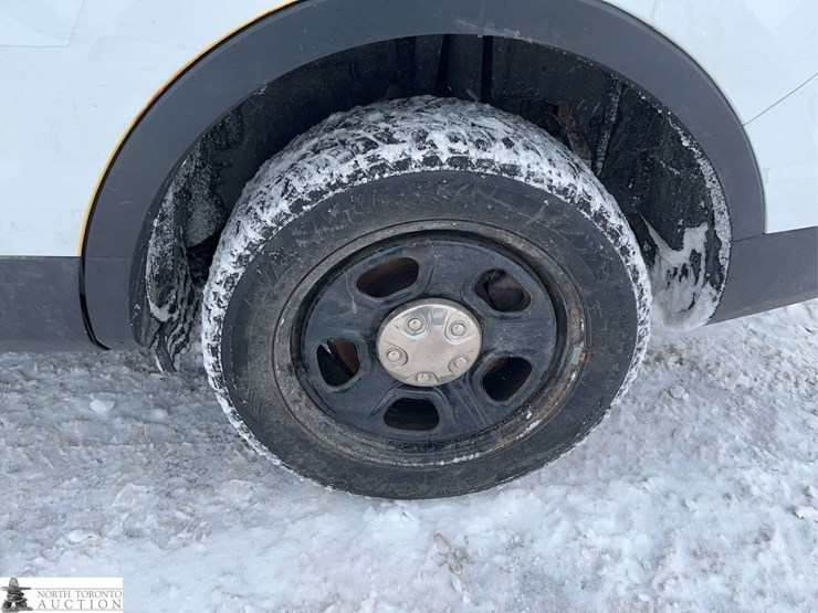 2016-ford-explorer-police-interceptor-image-11