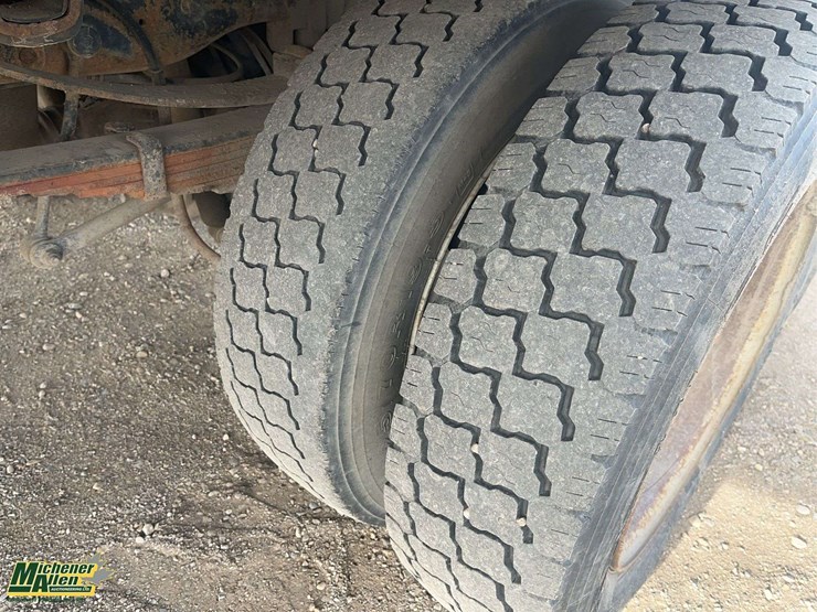 2005-ford-f550-image-9