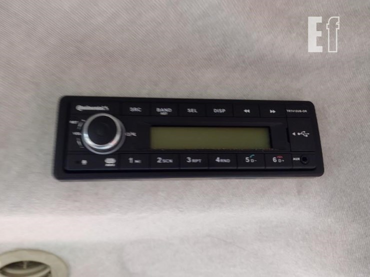 massey-ferguson-4-image-11