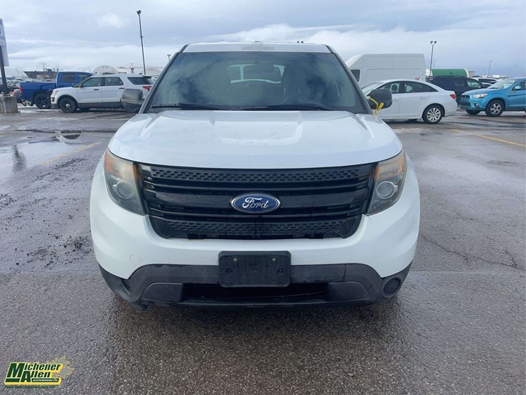 2014-ford-explorer-image-8