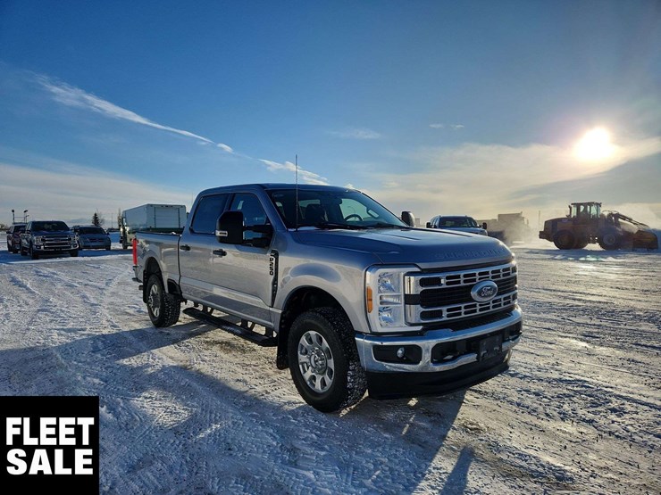 2023-ford-f250-image-2