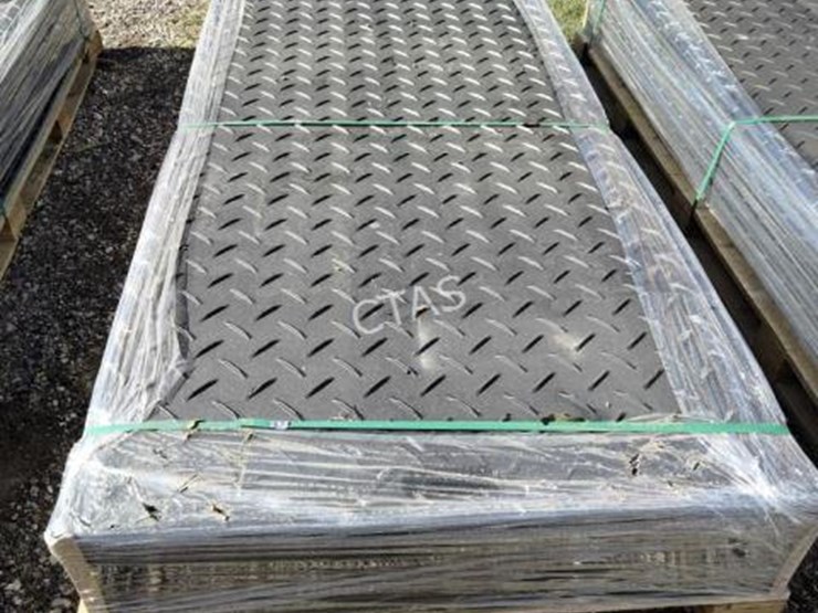 #3-•-diamond-ground-protection-mats-4'-x-8'-(irgpm)-image-3