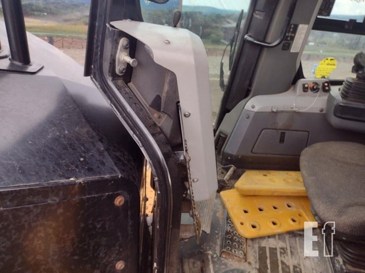 caterpillar-d7e-image-16