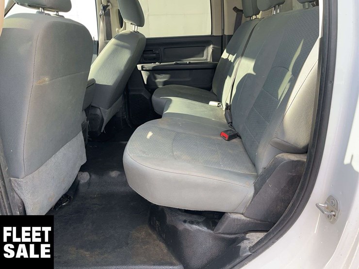 2017-ram-5500-crew-cab-4x4-s/a-service-truck-image-15