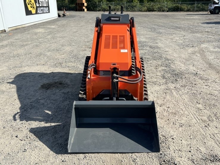 2025-hurricane-hrc600l-mini-compact-track-loader-image-8