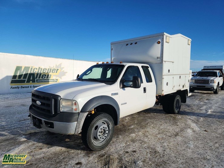 2007-ford-f450-image-1