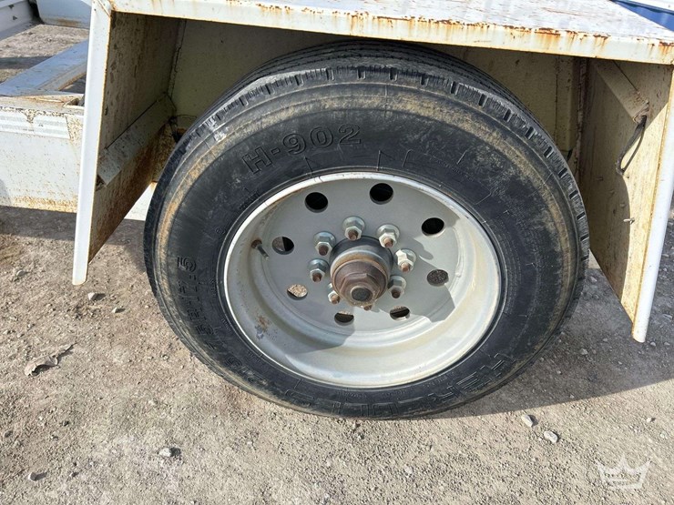 2016-american-eagle-reel-trailer-image-12