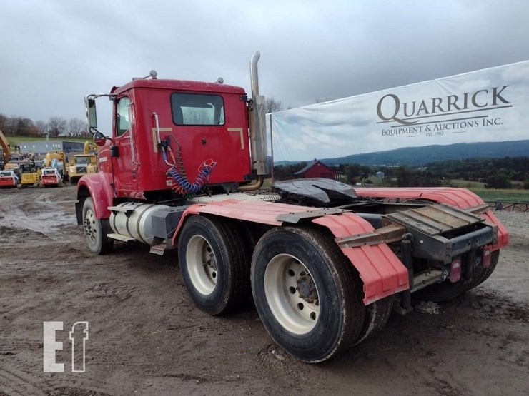 2006-international-paystar-5900-image-39