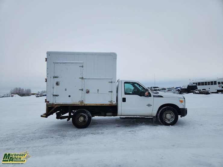 2014-ford-f350-image-8