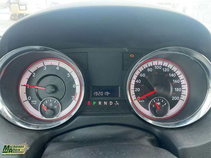 2020-dodge-grand-caravan-se-image-13