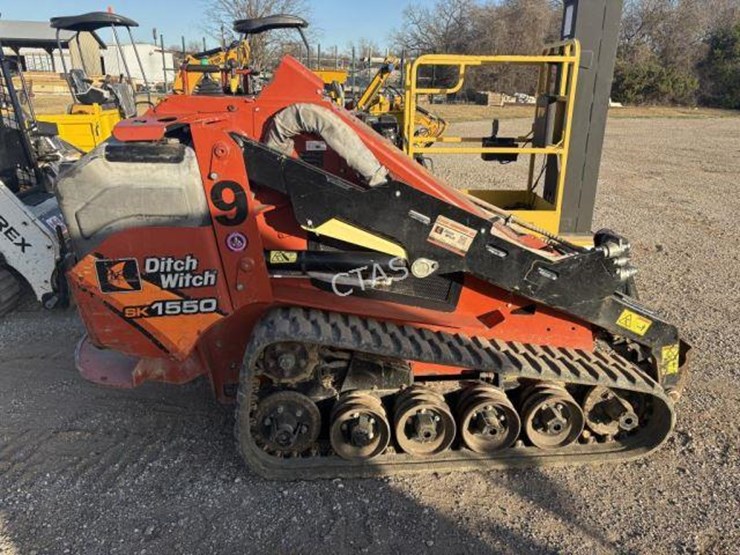 2019-ditch-witch-sk1550-image-3