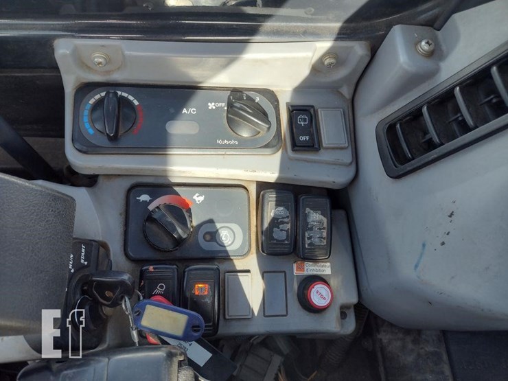 kubota-kx040-4-image-10