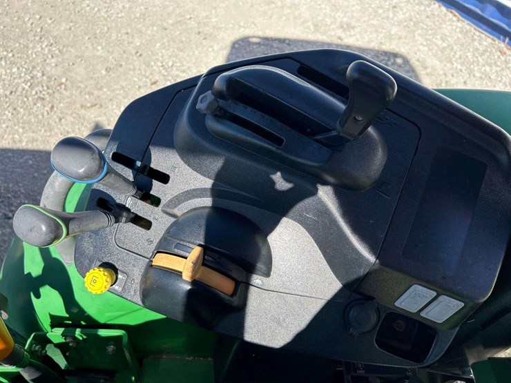 2011-john-deere-5.5-image-13