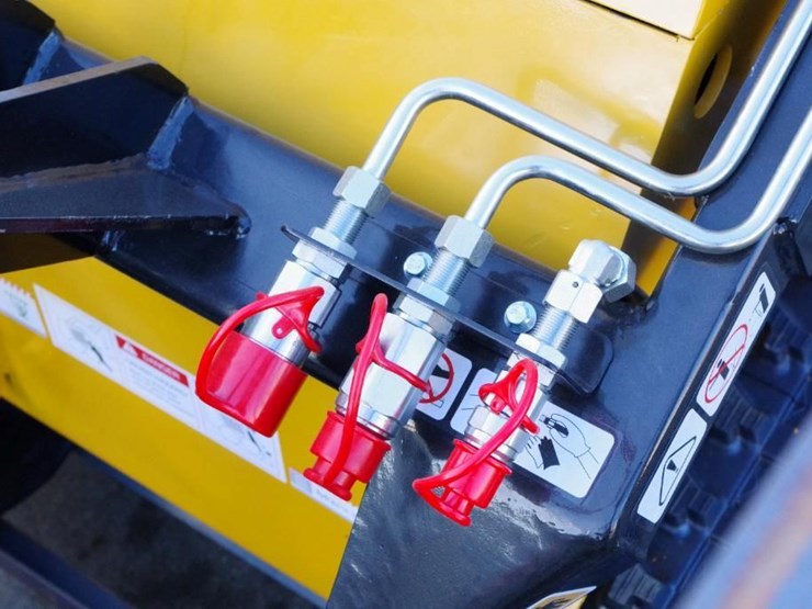 2025-agt-industrial-mx-crt23-stand-on-mini-skid-steer-loader,-23hp-rato-gasoline-engine,-32"-bucket-image-7