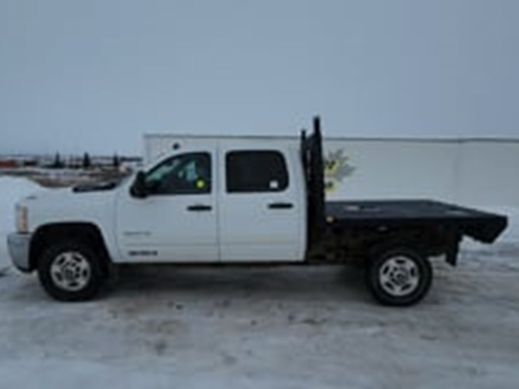 2012-chevrolet-silverado-2500hd-image-5