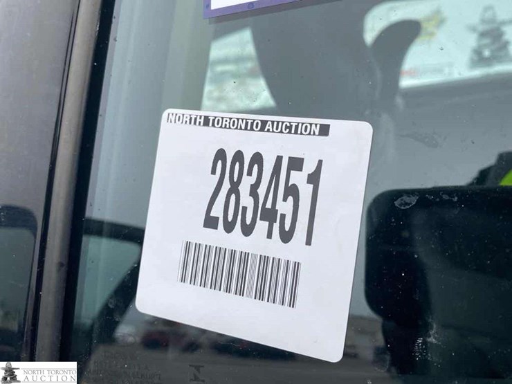 2017-ford-fusion-se-image-24