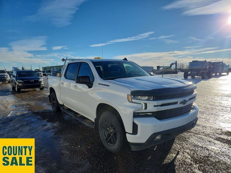 2022-chevrolet-silverado-1500-image-2